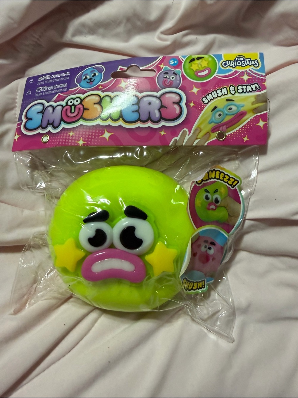 Orb Curiosities Smushers- Green with removable silly face